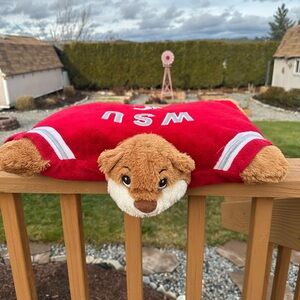 VINTAGE WSU COUGARS PILLOW PET Washington State University